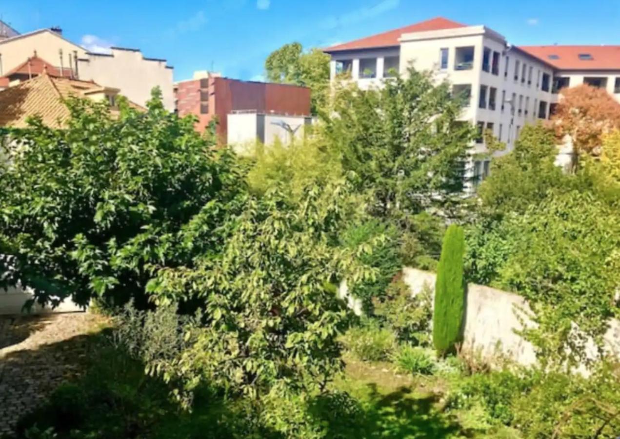 Appartement Le Balcon De Jules - Charmant Pied-a-terre - Parking Possible Pour Vehicule De Moins De 4,40 M De Long *