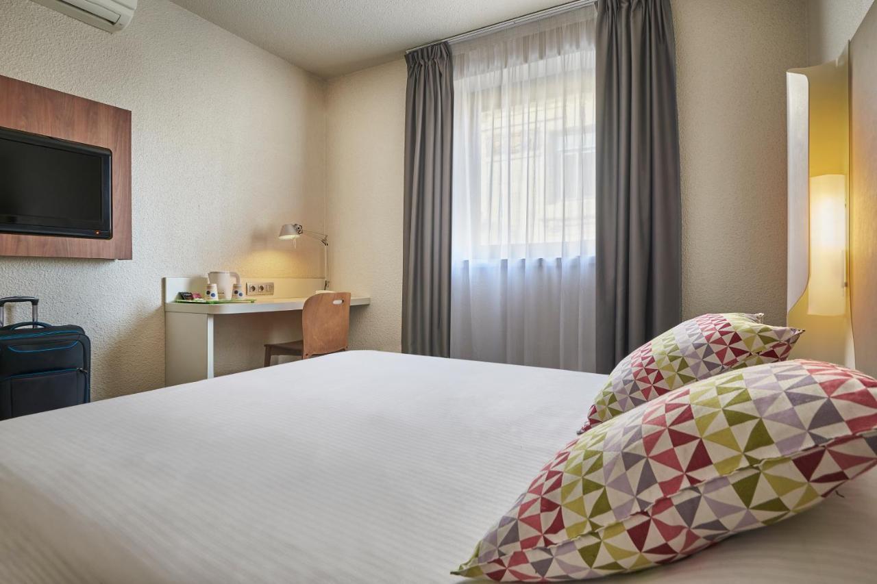 Hotel Campanile Centre - Berges Du Rhone 3*