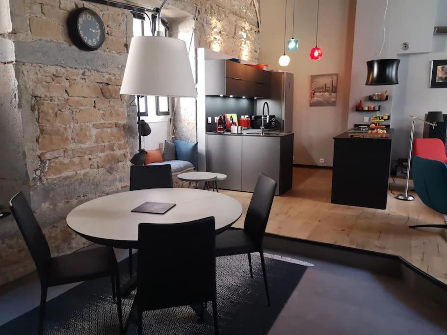 Bnbgones - Le Loft Bodin Croix Rousse - Metro Apartment Lyon