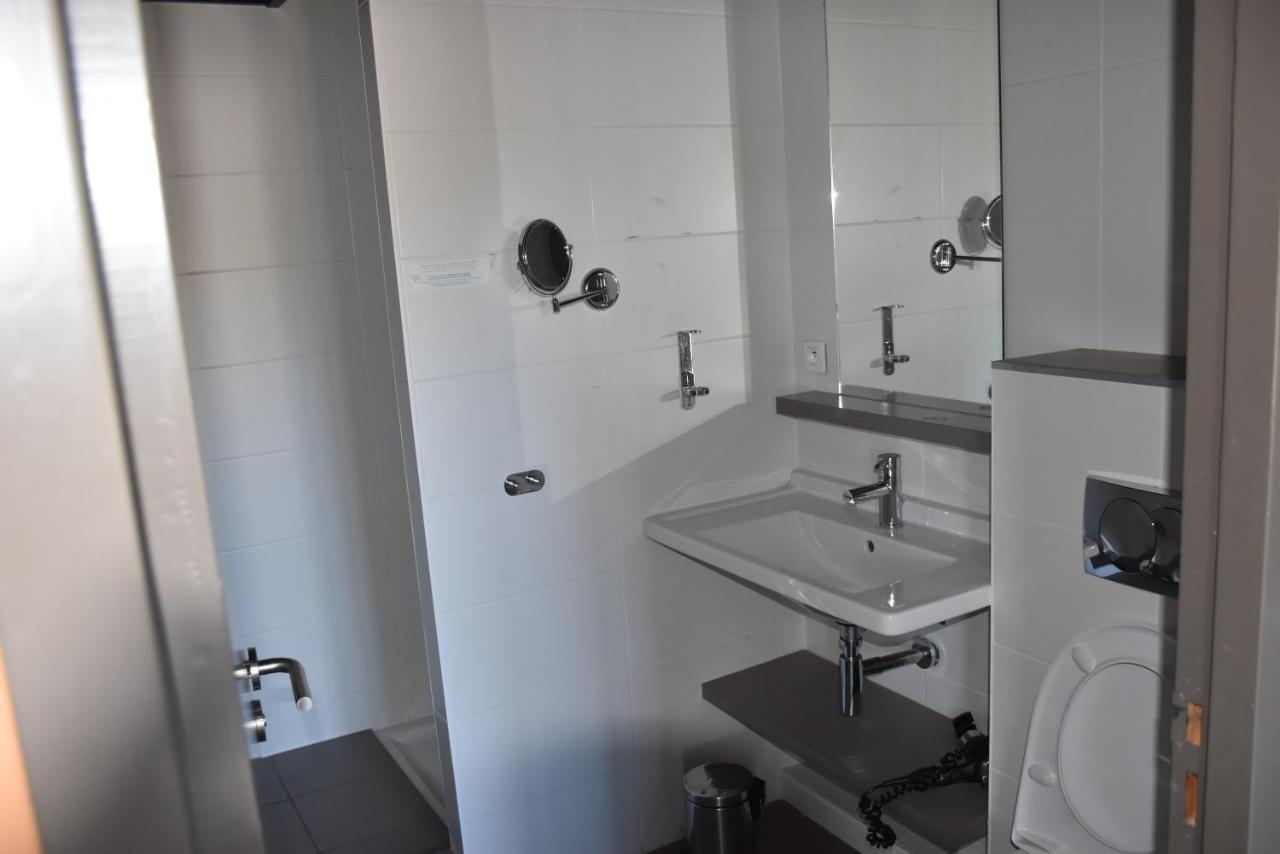 Aparthotel Adonis Dock Ouest Lyon