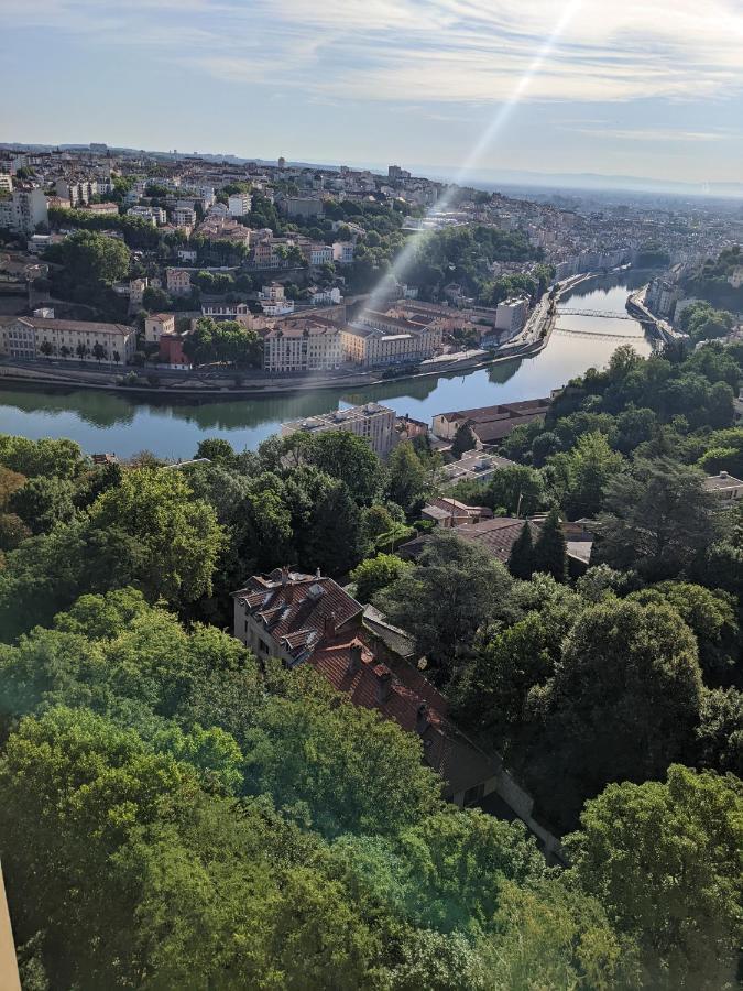 Vue Exeptionnelle 15 A Min Pied De Fourviere & Vieux Avec Parking Prive Appartement *