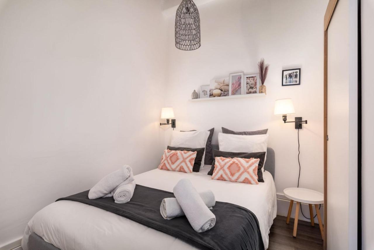 Le 14 Sathonay Apartment *
