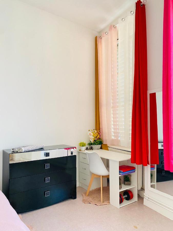 Apartment Full Entier