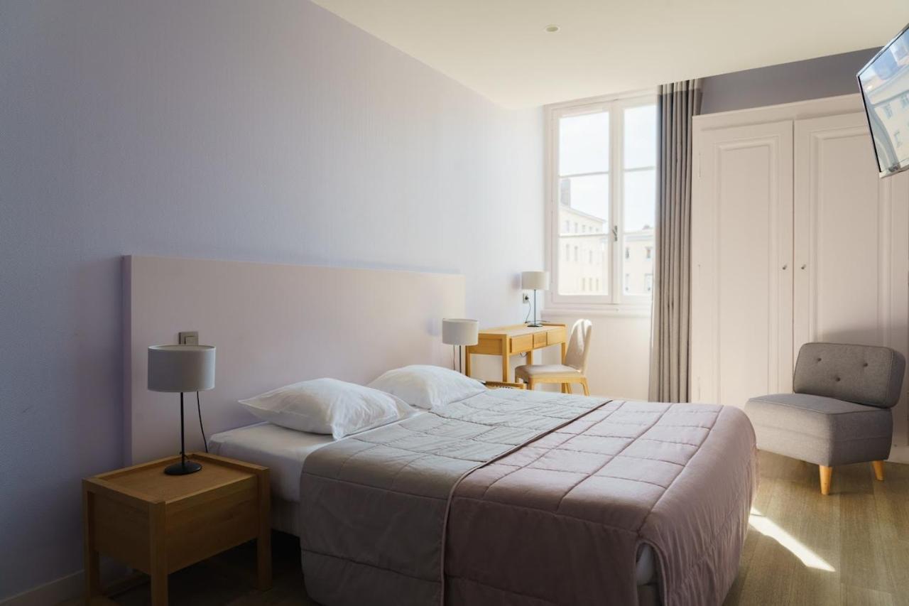 Du Theatre Hotel 2*