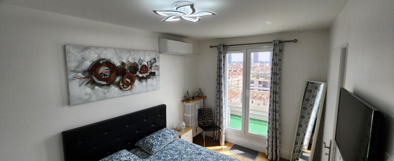 Apartment Plein Sud Terrasse Climatisation Garage Netflix Lyon