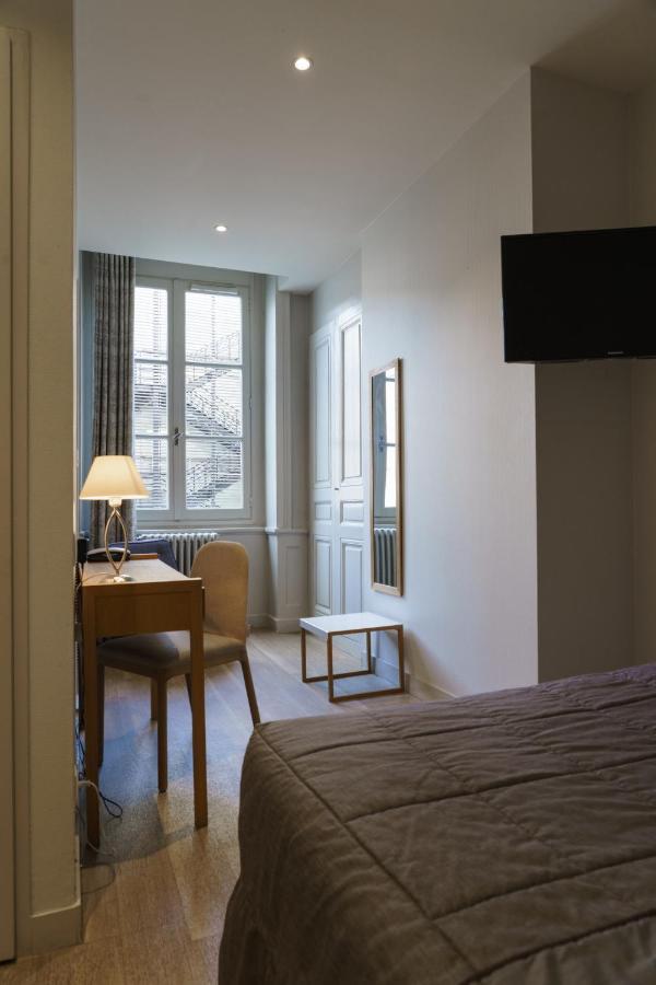 Hotel Du Theatre 2*