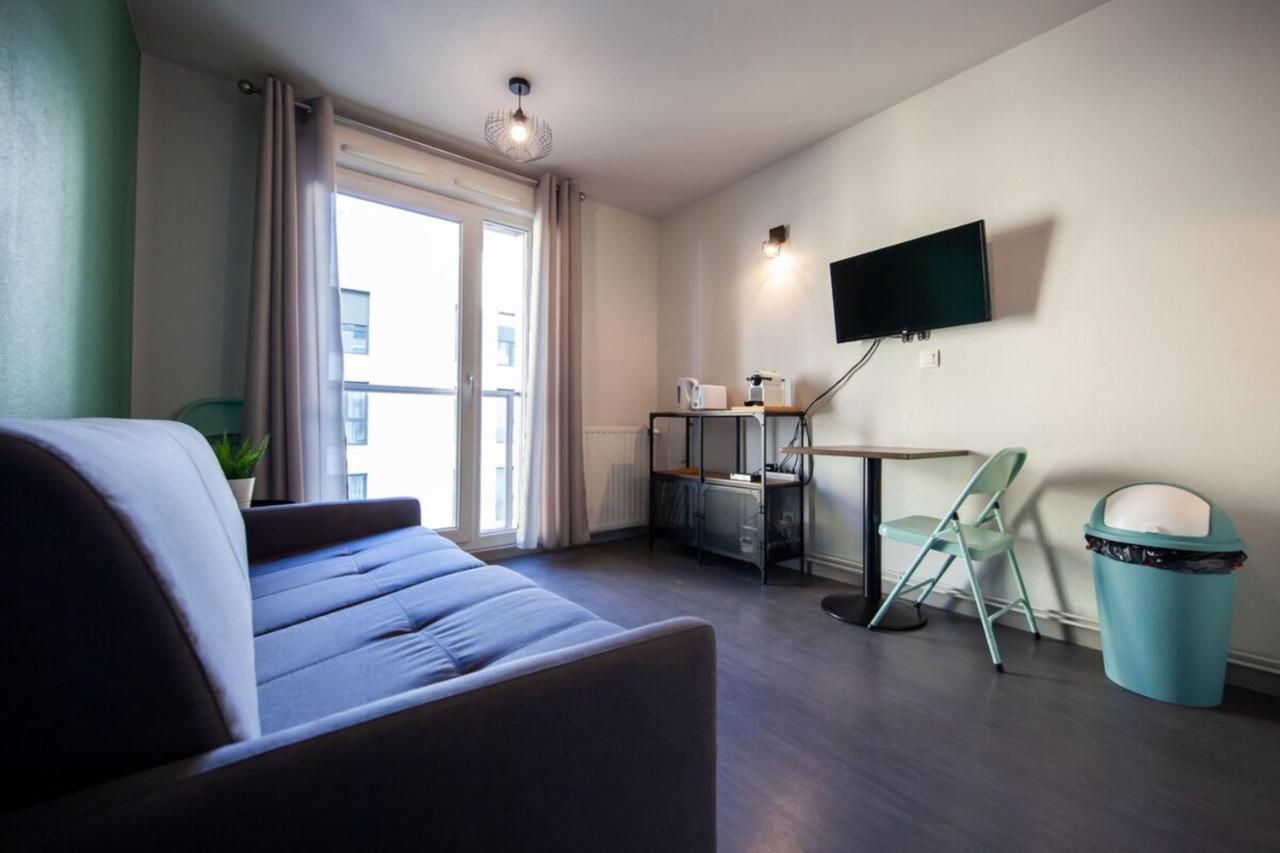 Le Petit Hector -studio Cosy Avec Parking -debourg