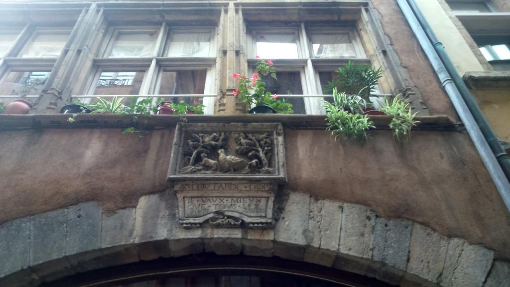 L'outarde Apartment *