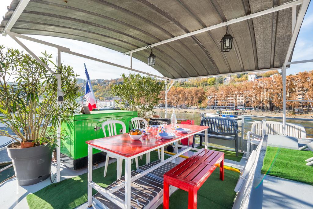 Bateau-hôtel La Peniche Sur La Saone Lyon