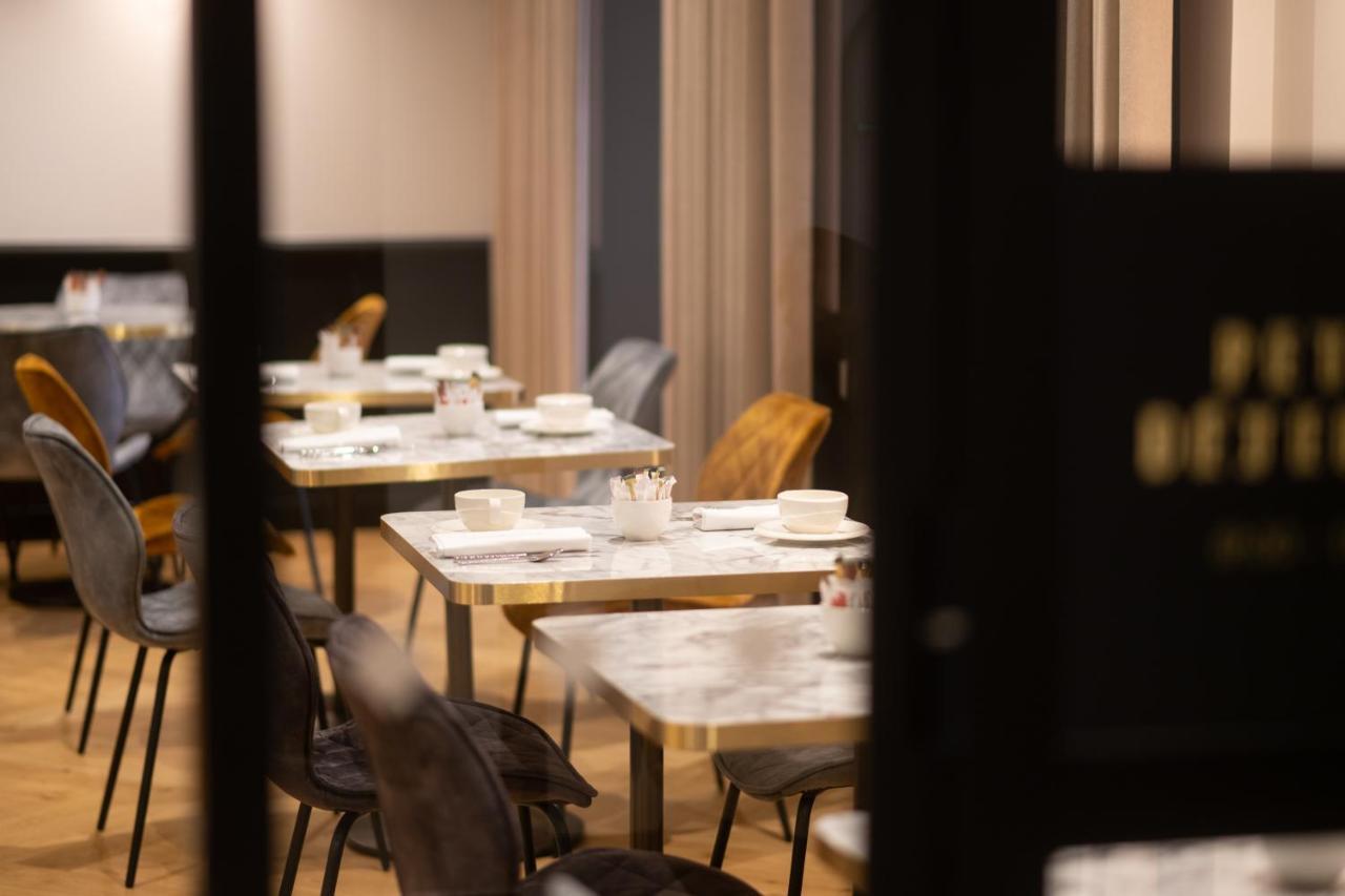 Hotel Le Roosevelt 4*