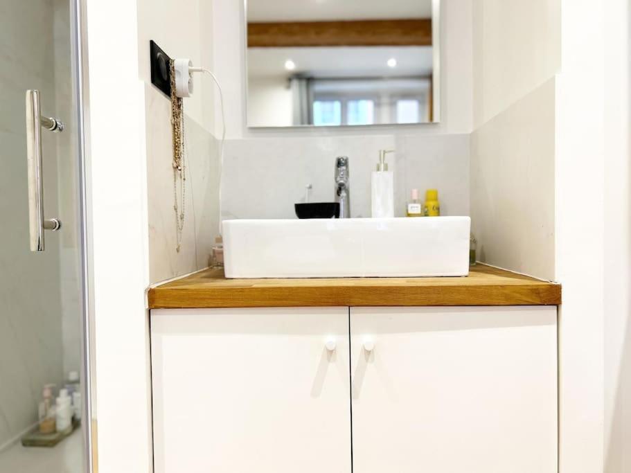 Votre Cocon En Plein Centre-ville De Lyon. Apartment *