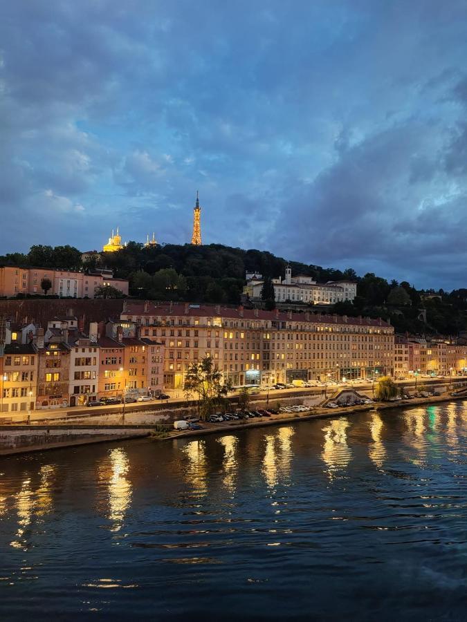 Haussmannien D'artiste, Exception, Quai De Saone Balcon+parking * Lyon