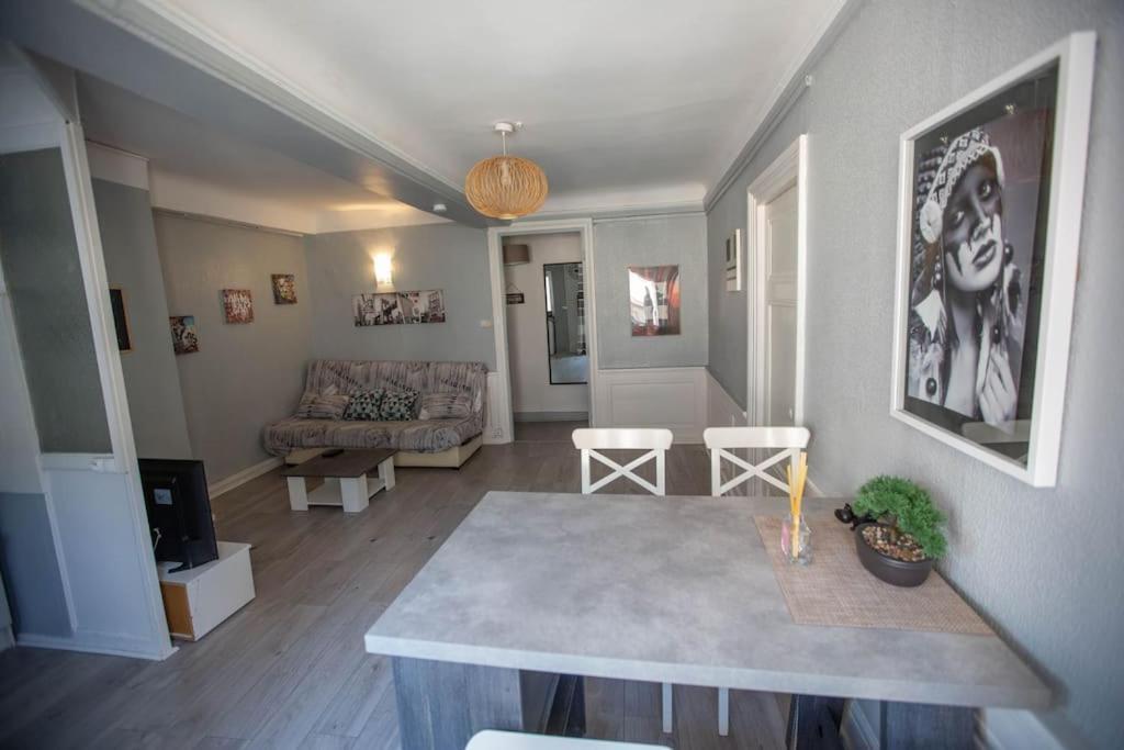 L'hyper Centre Terreaux 45m2 Apartment