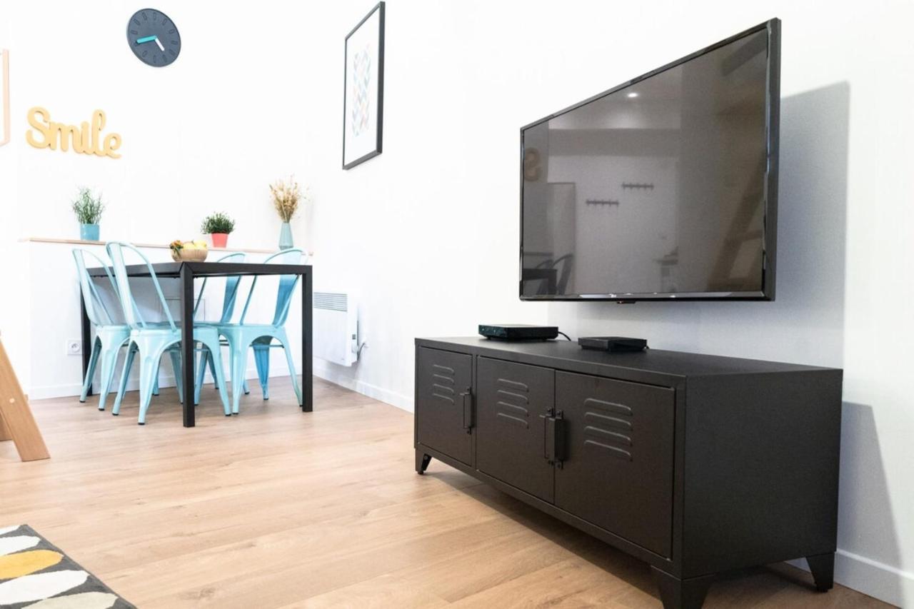 Appartement The Tanneurs - Charming 6-person - Steps From Valmy Metro
