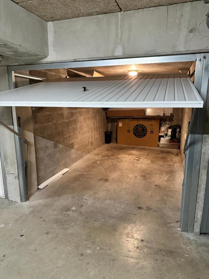 Appartement Un Meublé Et équipé - Clinique De La Sauvegarde - Location Courte Durée