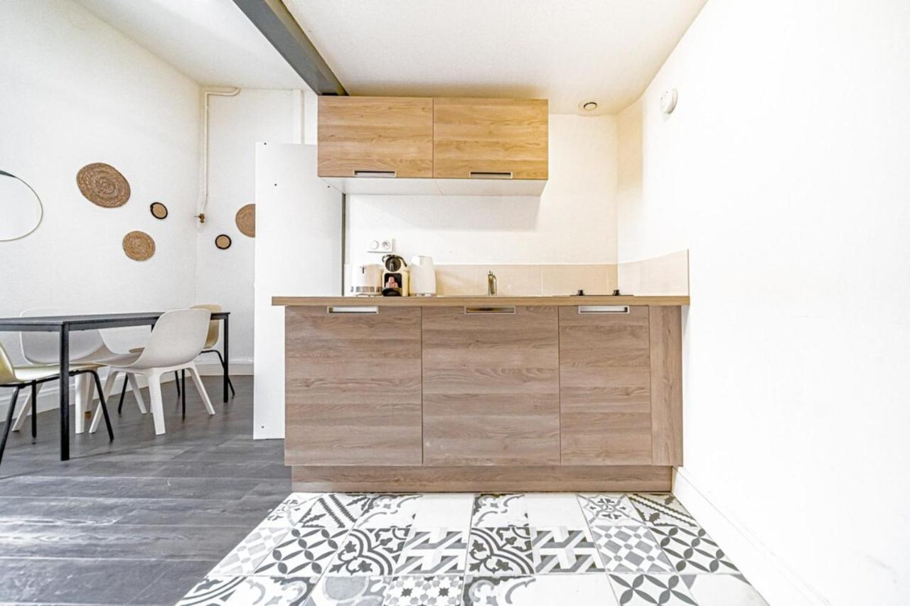 Studio Dumas-charmant 2 Pers-metro Valmy * Lyon
