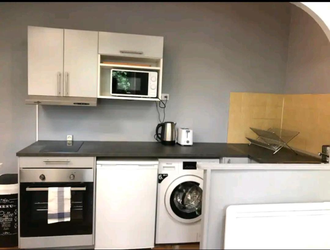 Apartment Studio-lyon 3eme *