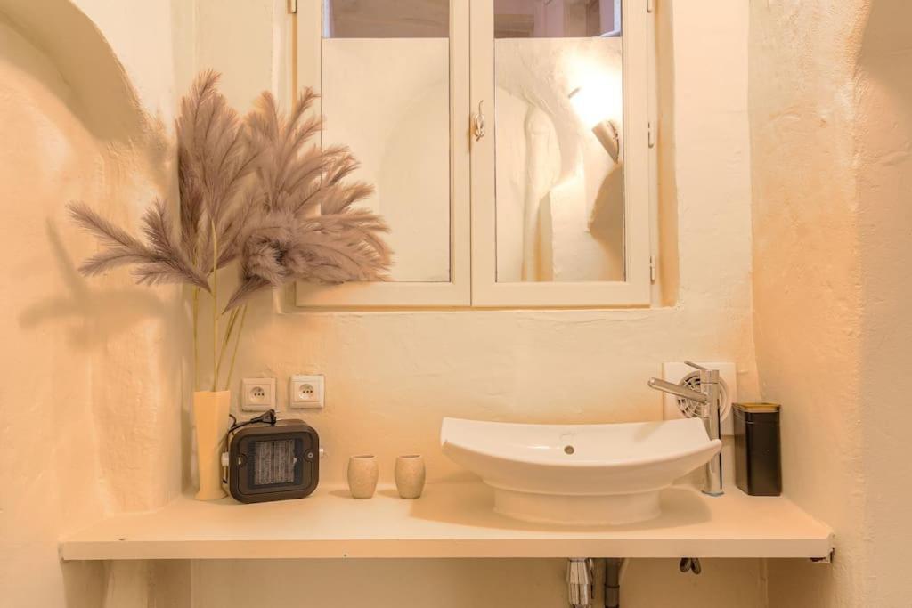 Industrial-style With Bathtub, Vieux-lyon Lyon