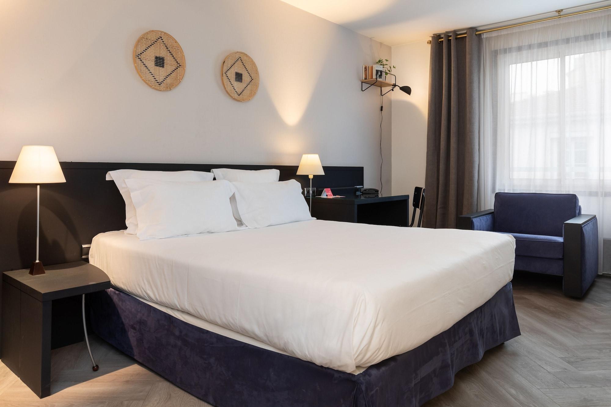 Hotel Chromatics & Restaurant Hill Club By Happyculture