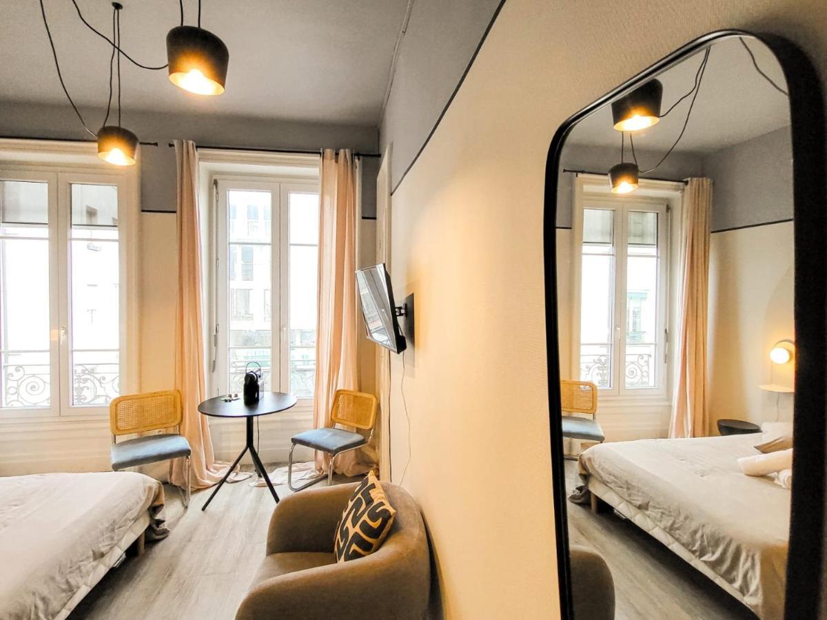 Oxymore Apartment