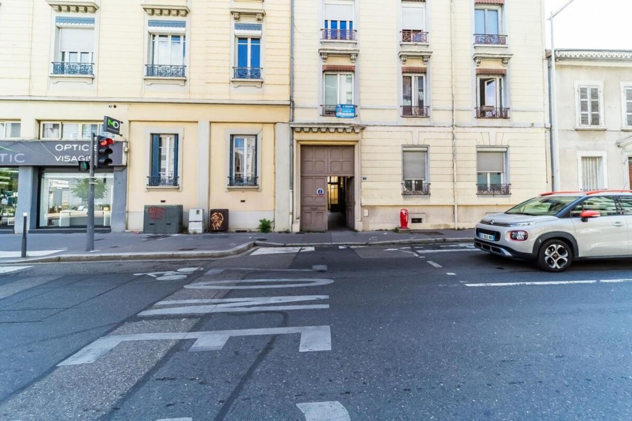 The Little Feuillat Maison Neuve Sans Soucis Apartment *