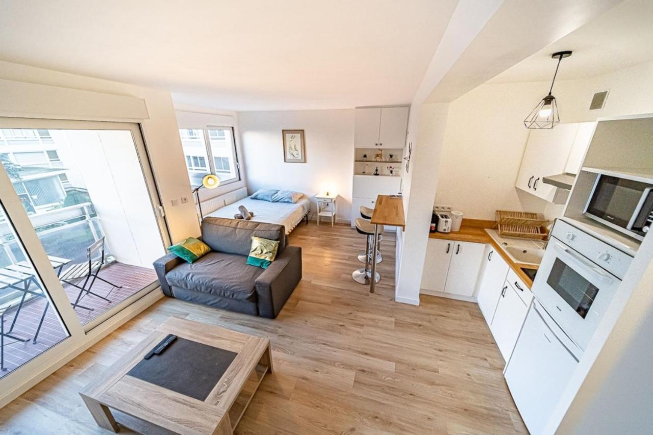 Le Petit Massena-cosy 2 Pers Balcon- Part Dieu Apartment Lyon