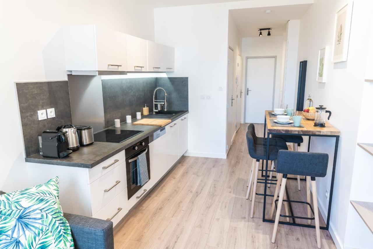 Apartment Pieds A Terre Part-dieu 4 People Air-conditioned Lyon