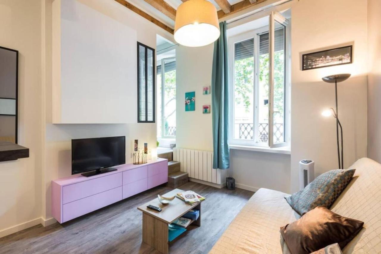 Le Petit Domer -metro Garibaldi-universite Apartment *