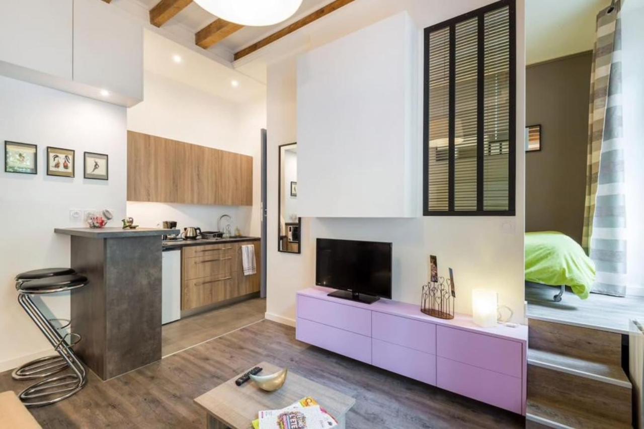 Le Petit Domer -metro Garibaldi-universite Apartment *