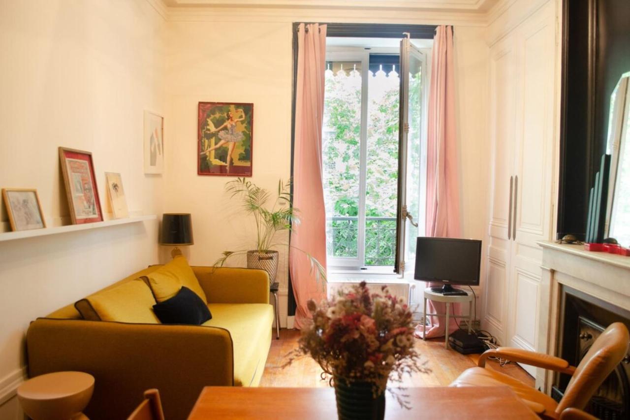 Apartamento Chez Julie - Metro Garibaldi - University