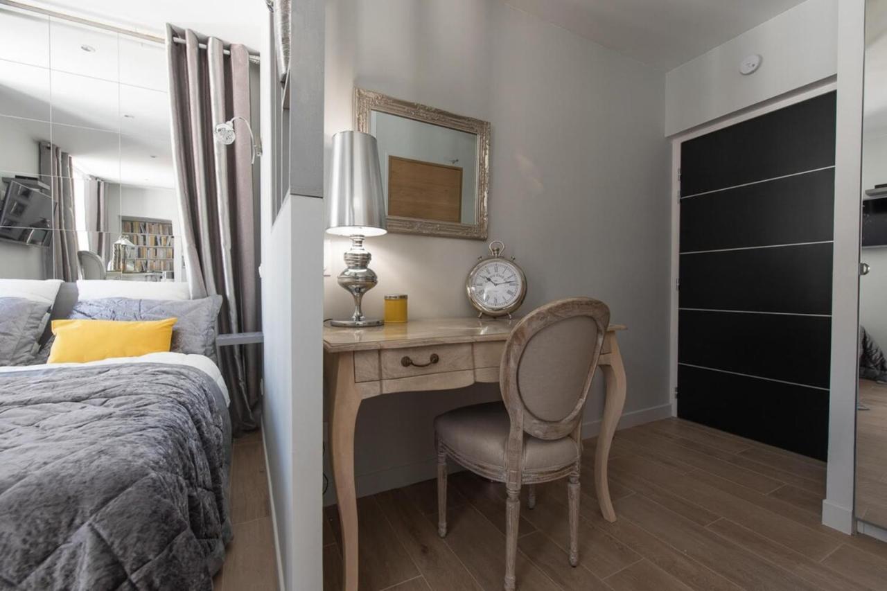 Le Petit Prince- Studio Cosy 2 Pers -metro Valmy Apartment *
