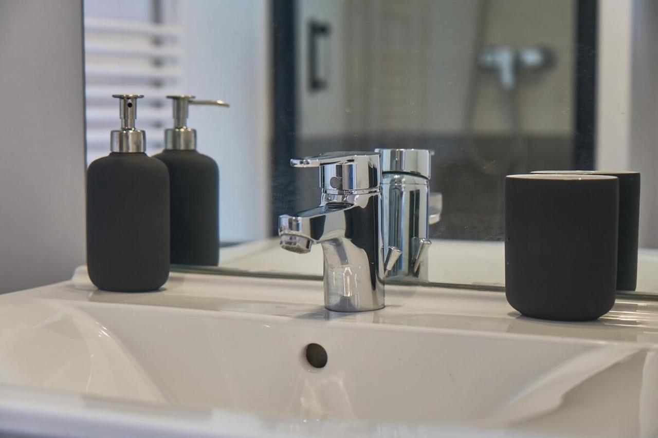 Convenient And Close To The Metro And Amenities Apartment Lyon