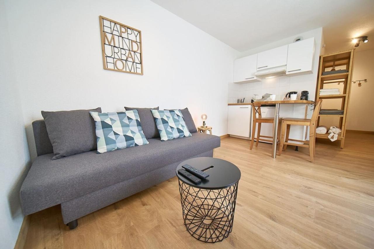 Convenient And Close To The Metro And Amenities Apartment