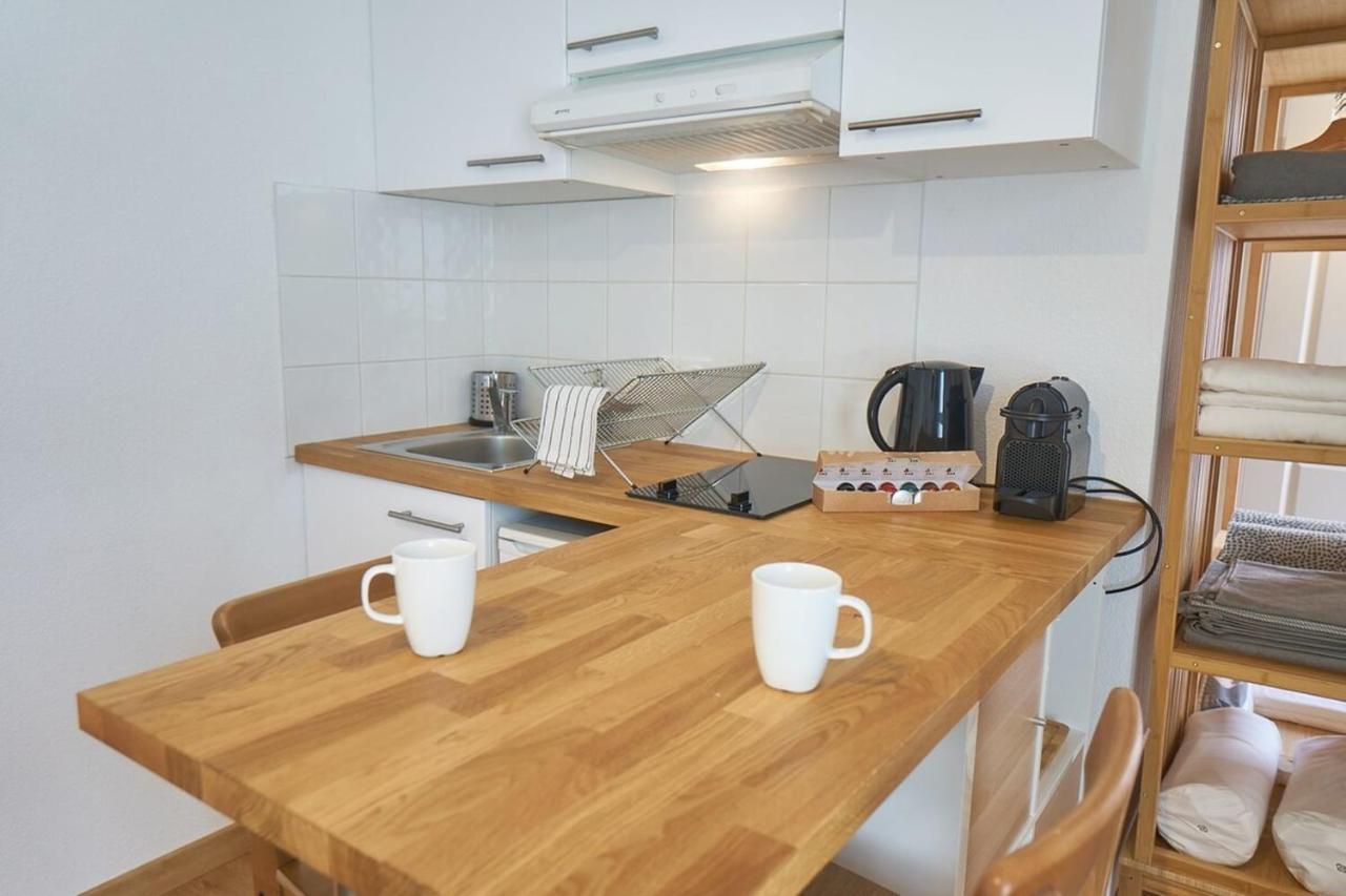 Convenient And Close To The Metro And Amenities