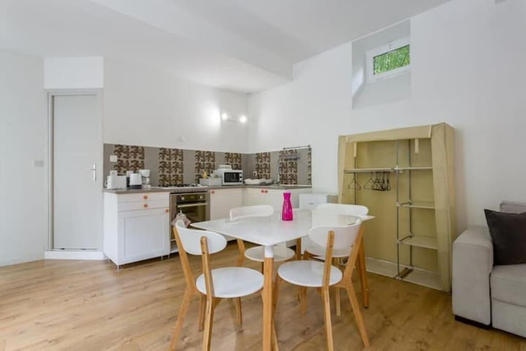 Calm In The Center Of Apartment Lyon