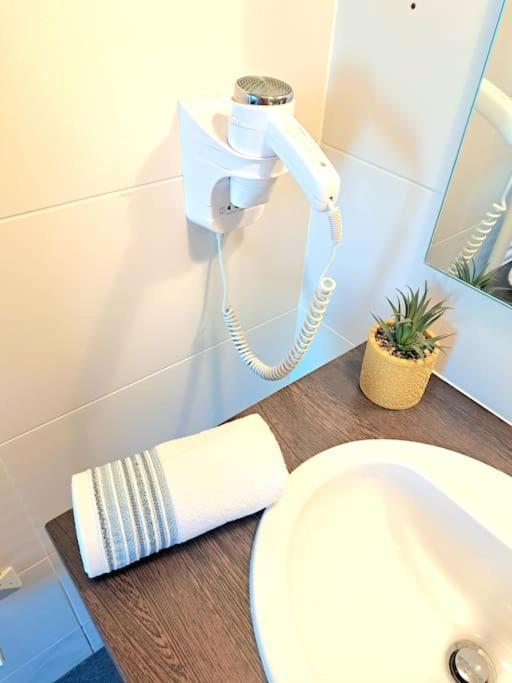 Apartment Le Valmy: Lumineux Au Pied Du Metro Lyon