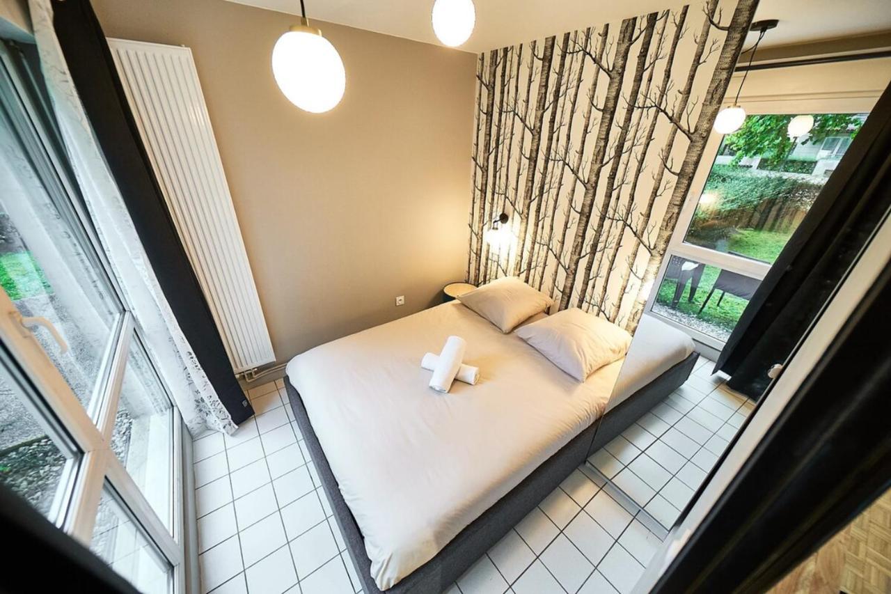 Appartement Le Petit Bourbonnais - Patio Privatif- Metro Valmy *