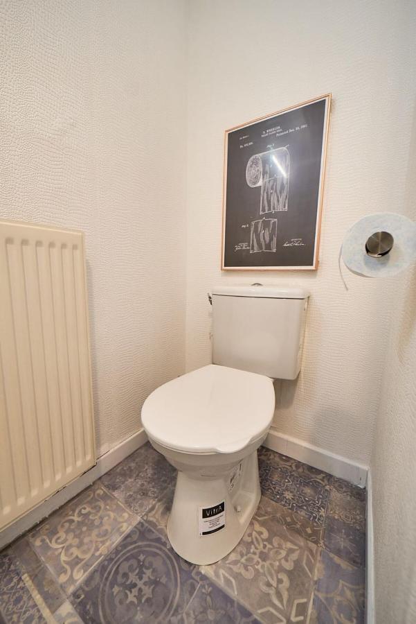 Appartement Le Petit Bourbonnais - Patio Privatif- Metro Valmy Lyon