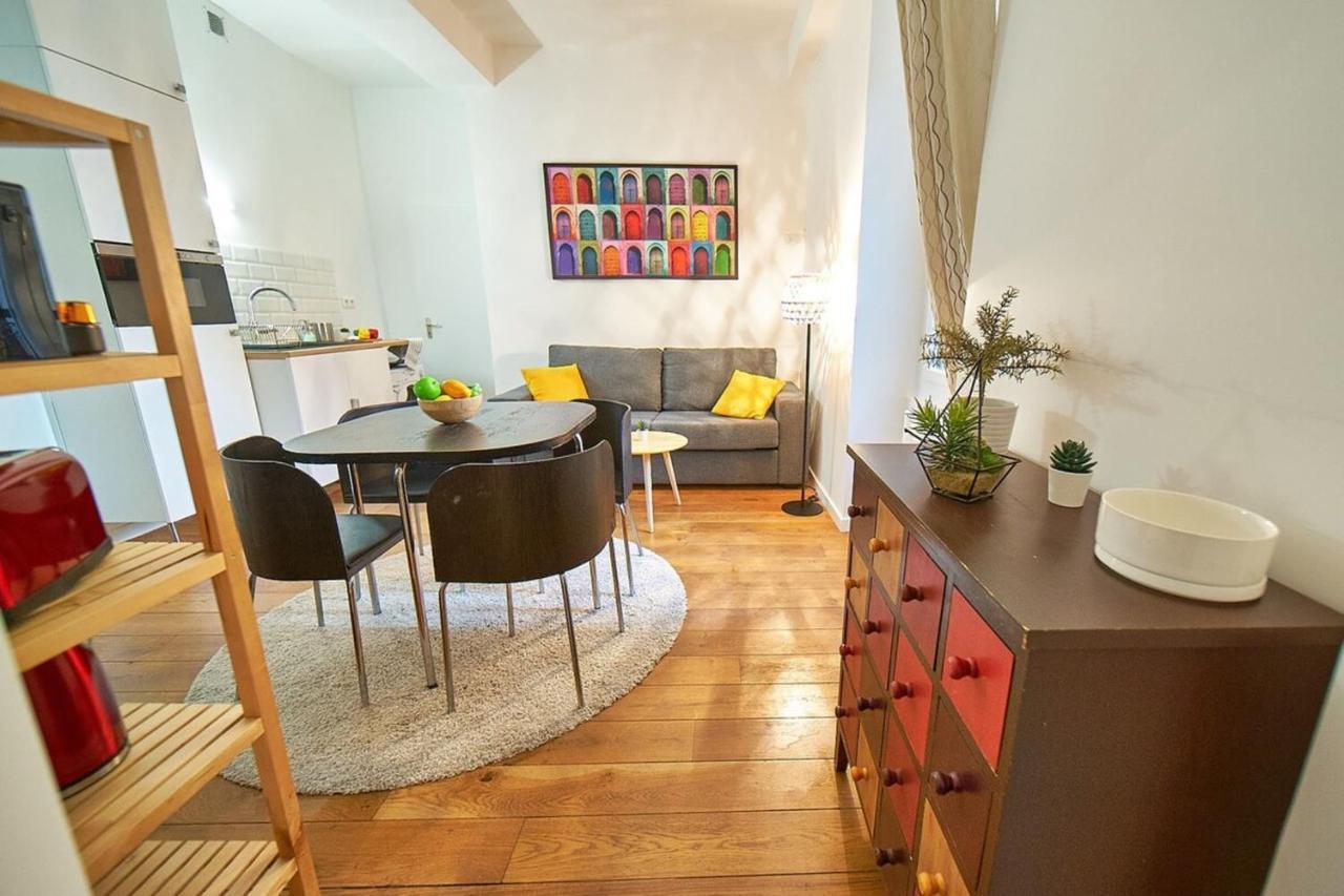 Apartment Le Petit Capucins-4pers-place Des Terreaux-opera Lyon