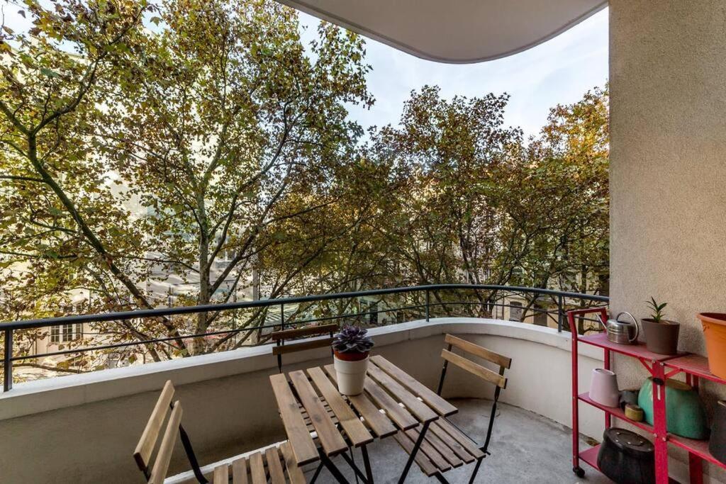 Appartement Spacieux Et Lumineux 70m² De La Place Ail