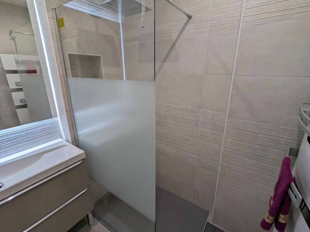 Apartment 2 - Direct Gare Part-dieu, - Ascenseur & Wi-fi Gratuit