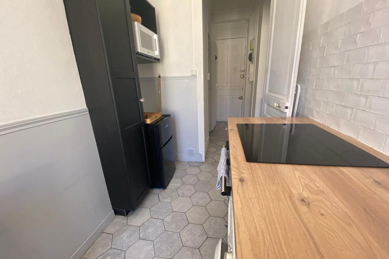Apartamento Notre Dame-charmant 2 Couchages- Part Dieu *