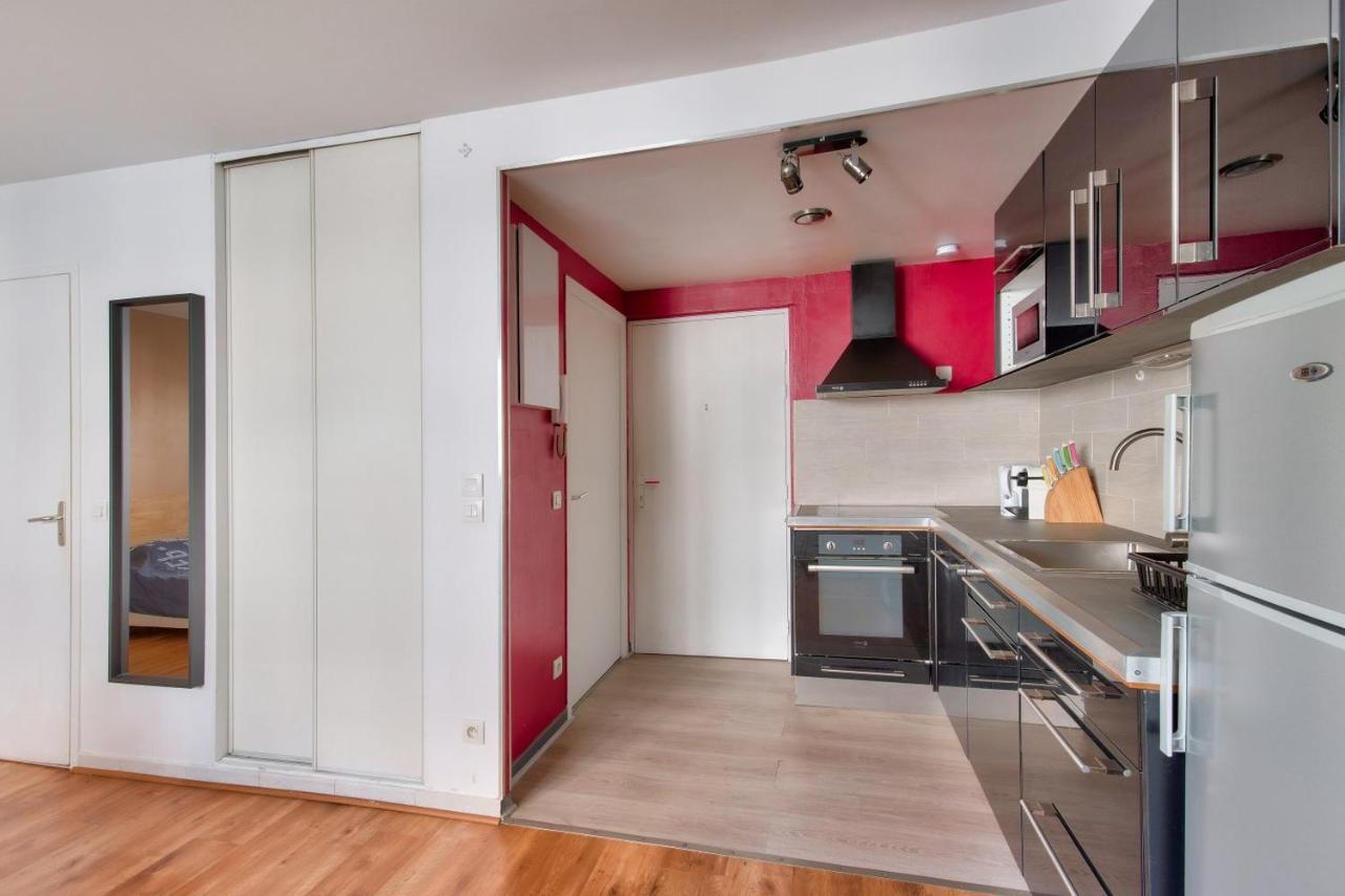 Appartement Studio With Parking Close To Metro And Tramway *