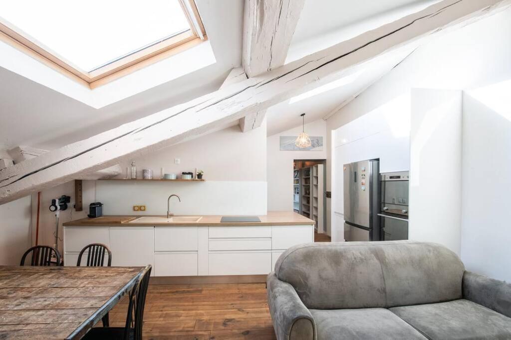 Apartamento Le Mansart - Spacieux Avec Cachet Au Coeur De Lyon