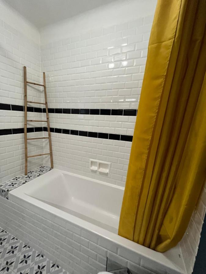 Apartment Bel Emplacement Entre Bellecour Et Part-dieu *