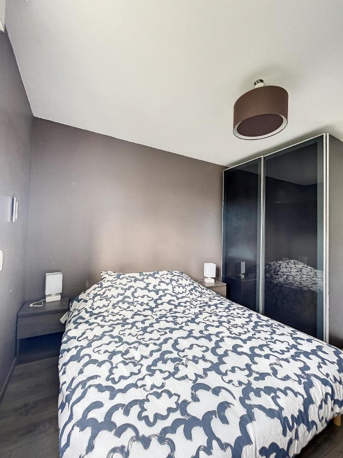 & Cosy, Charcot- Wifi - Lave Linge - Balcon - Parking Lyon
