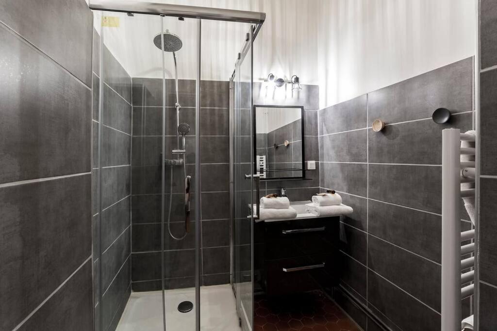 Spacious And Cozy In Vieux Ail Appartement *