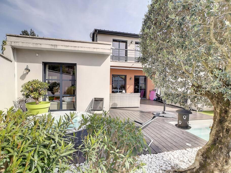 Oasis Urbaine A - Jardin& Jacuzzi *