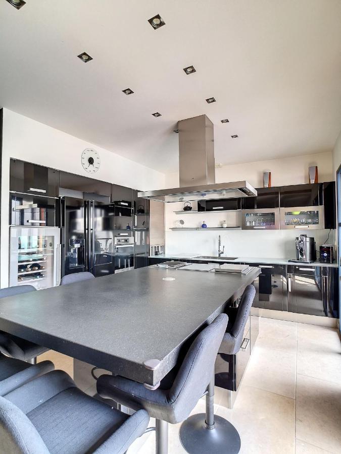 Villa Oasis Urbaine A - Jardin& Jacuzzi Lyon
