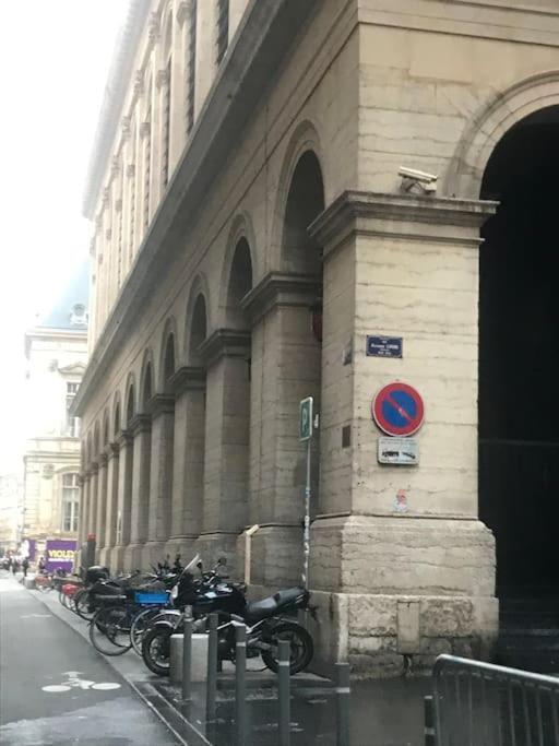 Cosy Opera Lyon